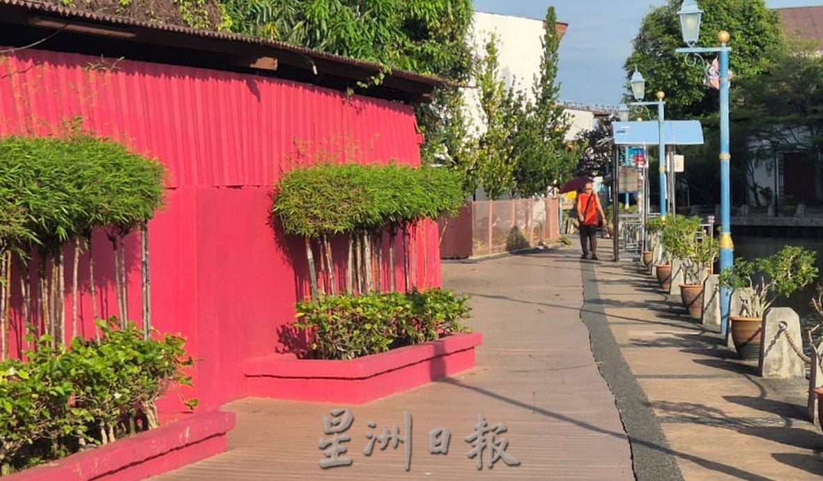 (古城版)板底街沿河走道处处是陷阱!