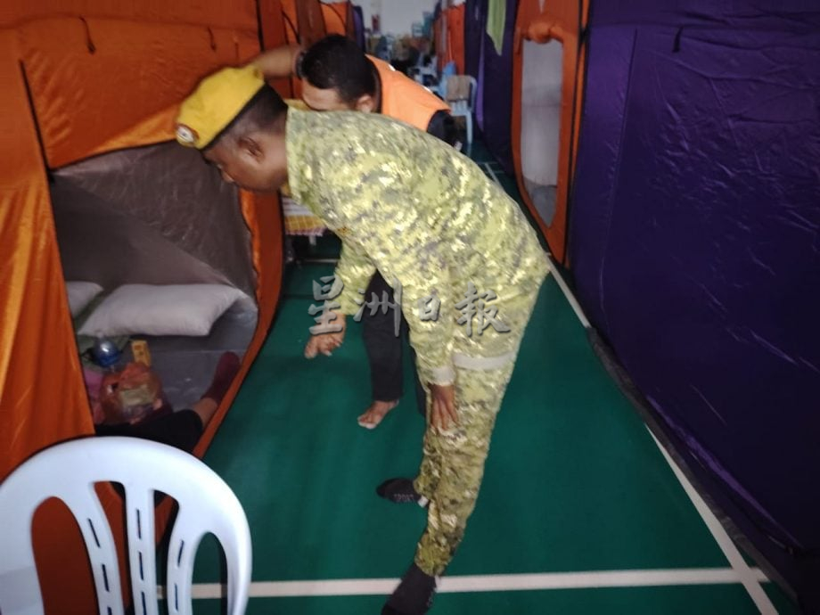 布特拉高原气爆| 5人重返家园出现呼吸困难症状 送院观察治疗