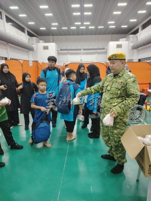 布特拉高原气爆| 5人重返家园出现呼吸困难症状 送院观察治疗