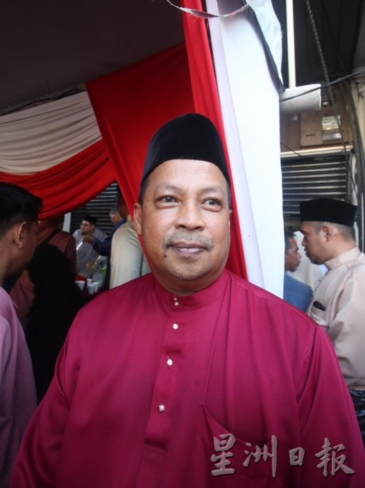 全国:劳勿巫统促邹宇晖放下身段,与彭大臣坐下来谈判