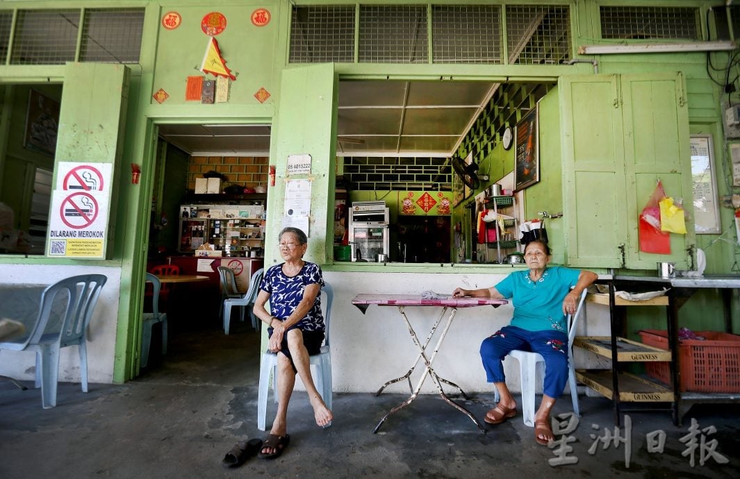 ★4月17日刊登/大霹雳封底主文/【选区趴趴走】/繁华时髦曾风光一时 打巴律留旧时背影