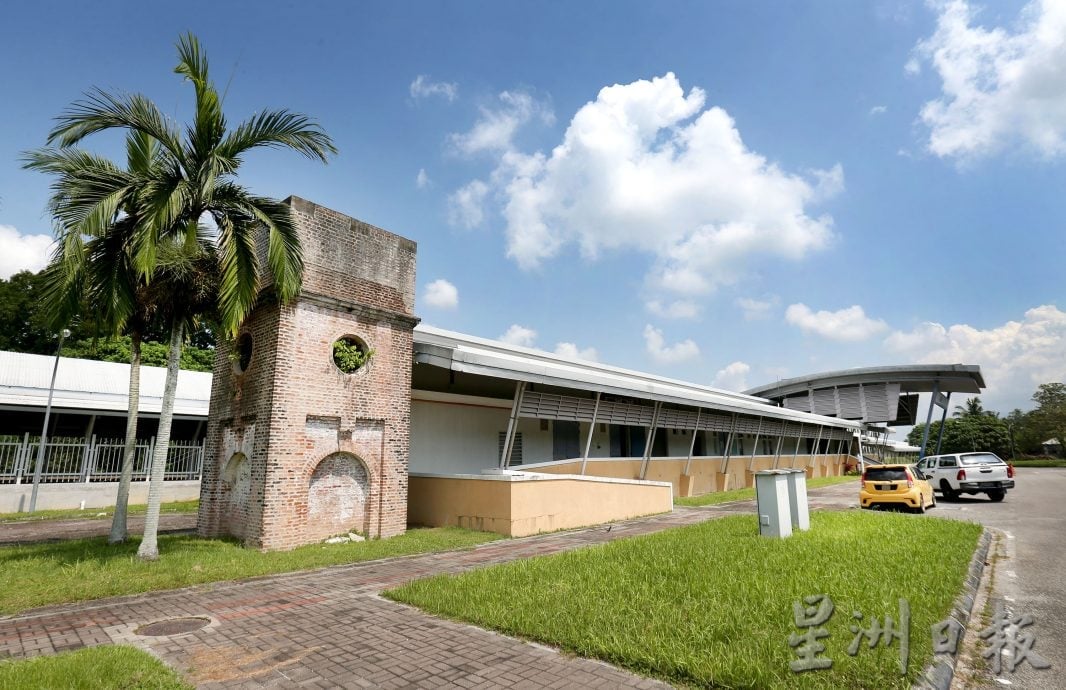 ★4月17日刊登/大霹雳封底主文/【选区趴趴走】/繁华时髦曾风光一时 打巴律留旧时背影