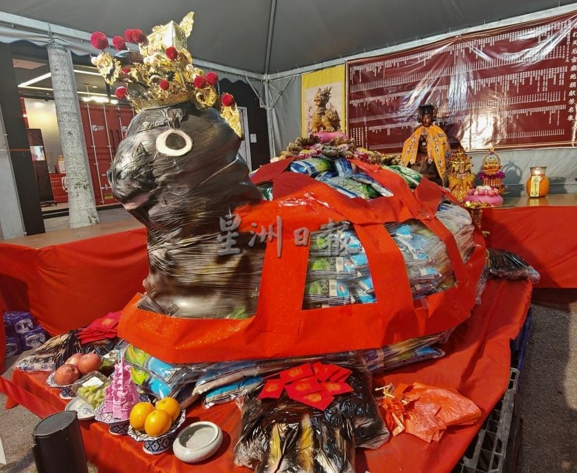 请签发(大北马)“吉打妈祖文化节之大爱行”首设“百斤米龟王”和“贵人马”。
