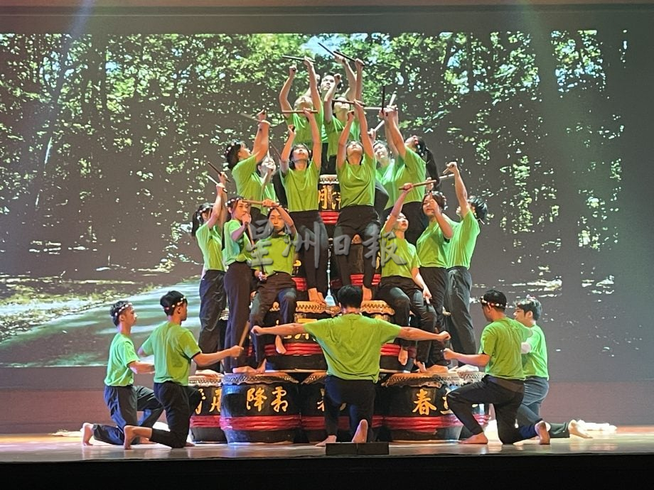**已签发**柔：工大廿四节铃鼓队第三届公演  《光之旅》融五行元素敲觉醒之鼓