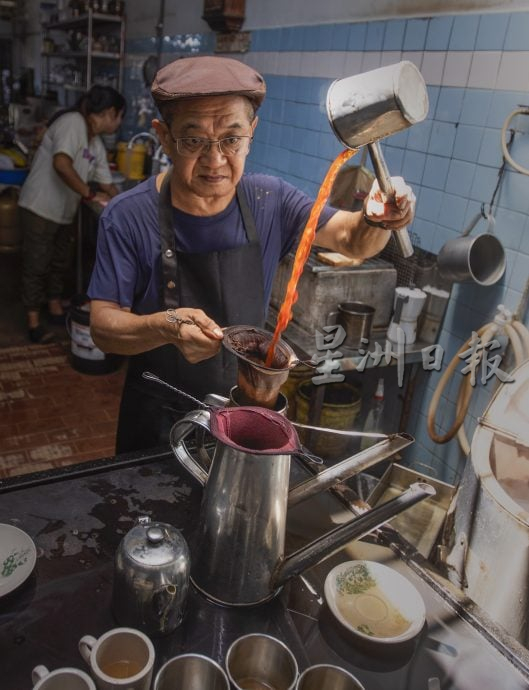 海南传统咖啡飘香