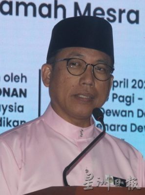 教育总监:350多万中小学生受益上购书券，展现政府对建设全面公平的知识文明投入的体现