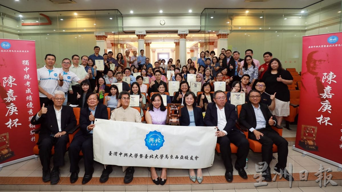 逐步打破“一考定终身”传统思维  陈云枫：“统考十大”既取消 颁奖机制也应顺势转型