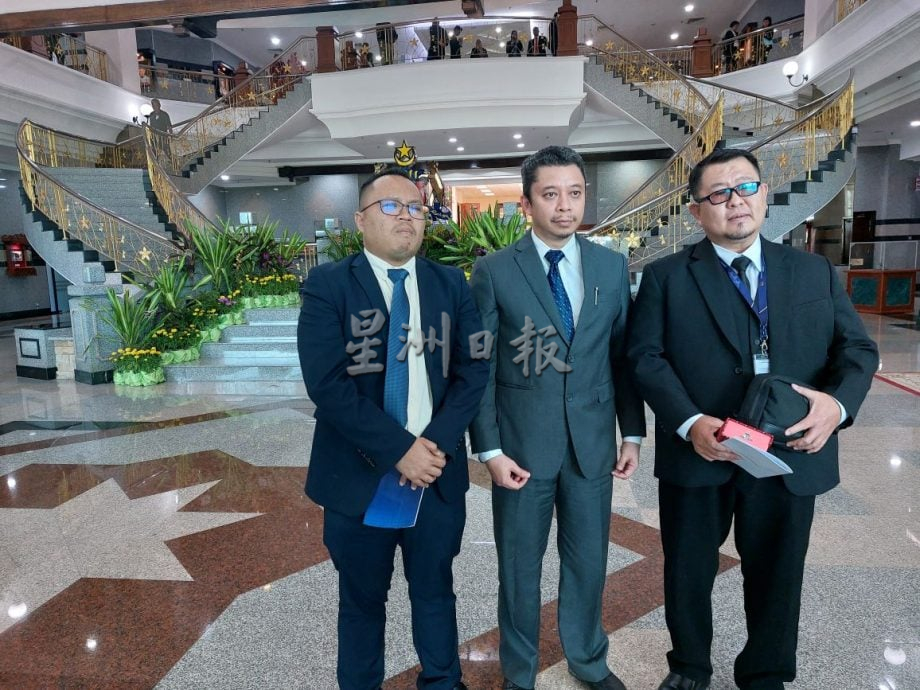 （古城封面副文）甲州议会─反对党议员离席