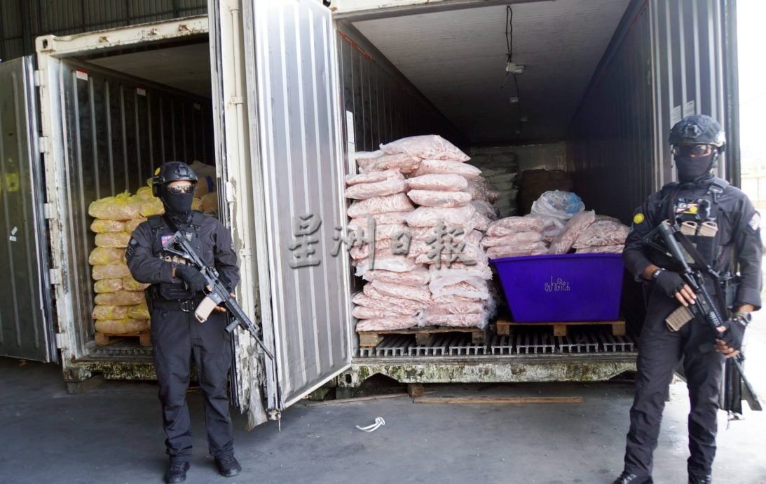 私枭“蚂蚁搬家”用小卡车走私到泰,PGA捣破行动起逾40公吨鸡脚鸡肝