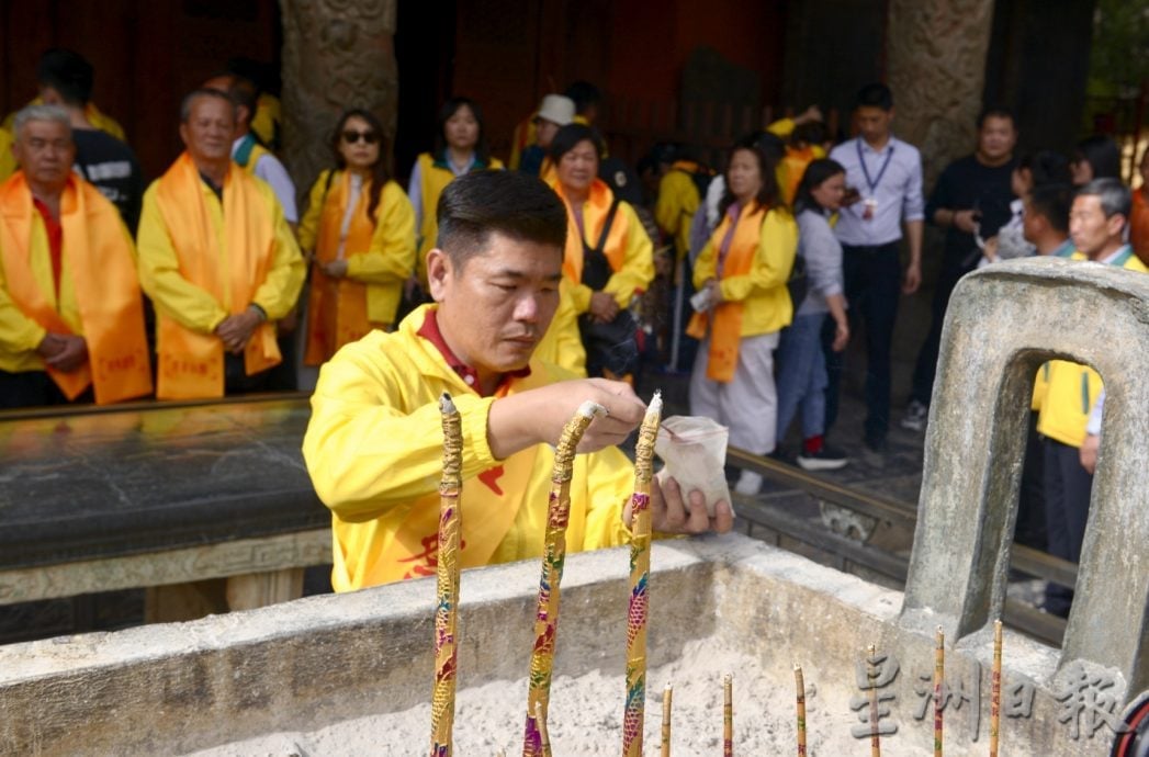 全国版/为11届大马国际关公文化节提前准备,大马代表团拜访中国运城关帝祖庙