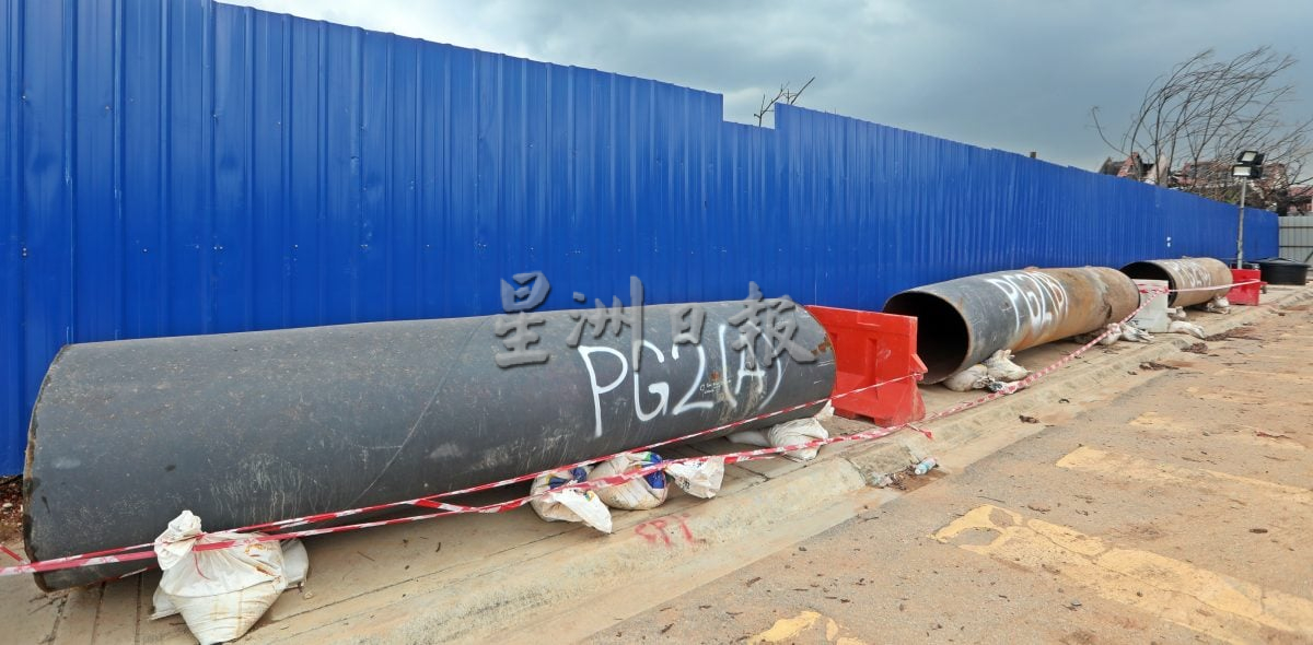 雪总警长：布特拉高原气爆事故被掩埋挖土机位置已锁定 