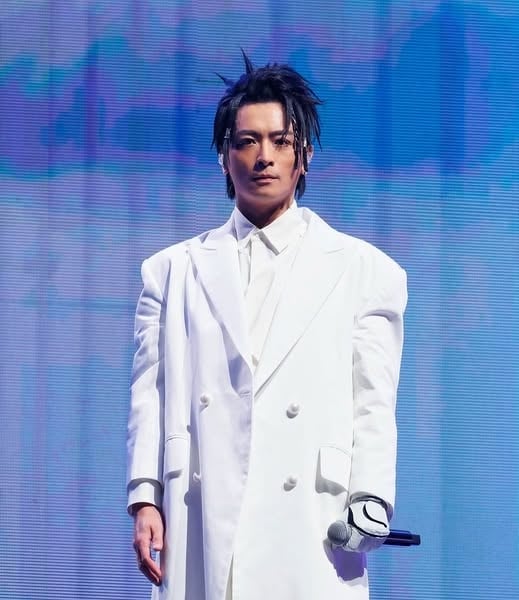 Toro遭粉丝跟踪回家 牛奶笑亏“特别体验要珍惜”