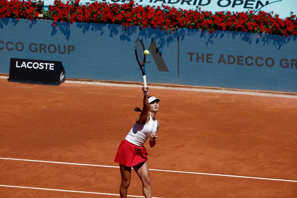 WTA1000马德里网球赛| 中国剩郑钦文独苗 拉杜卡努破红土胜荒