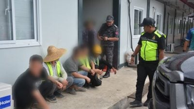 突击3地点 移民局扣24黑民