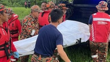 从桥上坠河 青年证实身亡