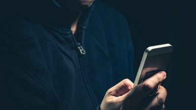 誤信股票投資群組 男教師慘遭詐騙逾51萬令吉