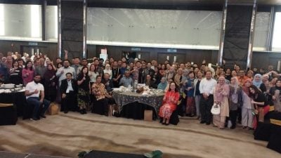 杰菲里：放养成本低 油棕园可发展畜牧业