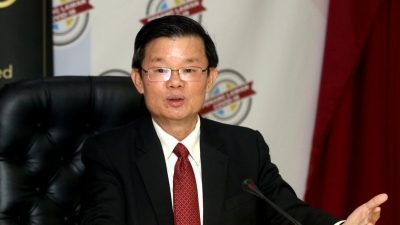 槟未来基金　10年资助805优秀生