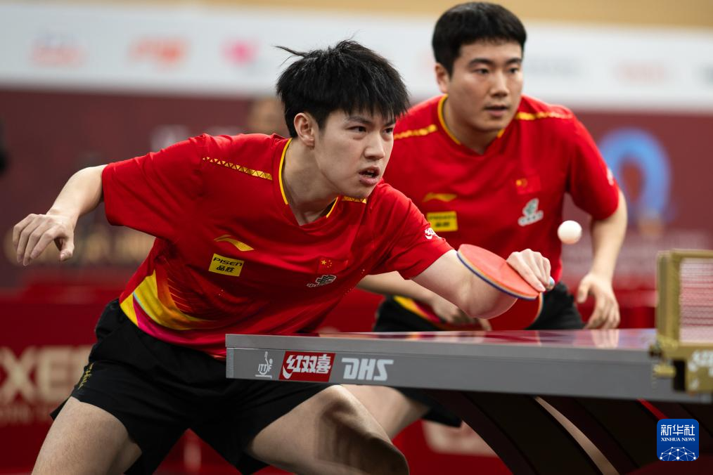 2025多哈世界乒乓锦标赛|张本智和单双皆输  林诗栋孙颖莎同闯16强