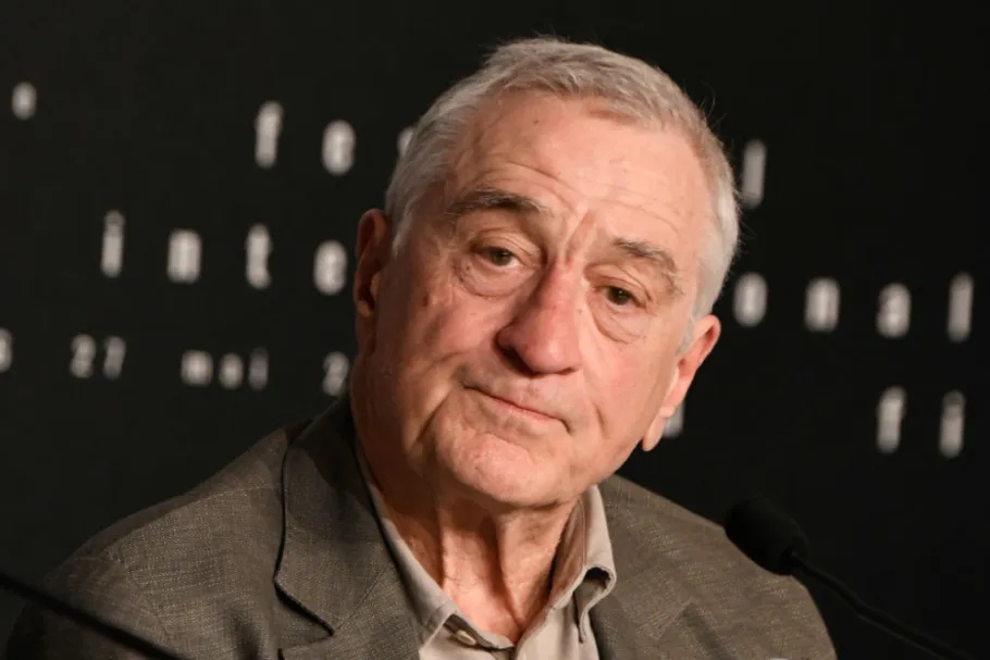 29岁儿子变性易名 罗拔狄尼洛公开声援