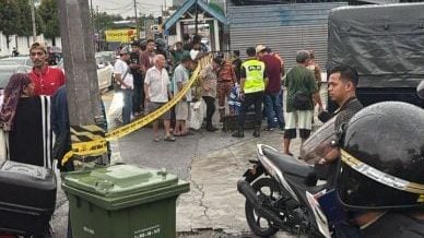 2女童失足跌入沟渠 1失踪1获救