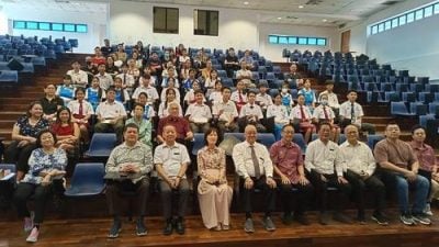 神山基金局颁发 31庇中生获助学金