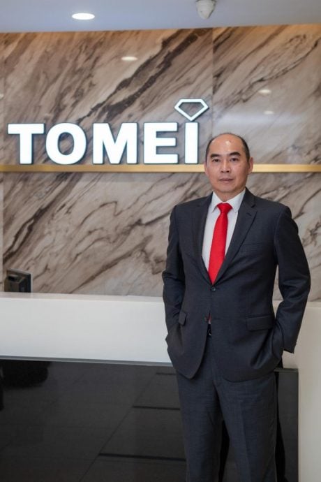 4位华团领袖祝贺常青集团50周年庆