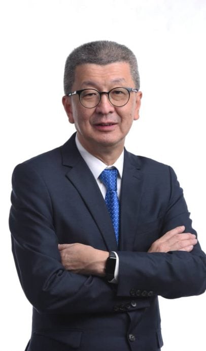 4位华团领袖祝贺常青集团50周年庆