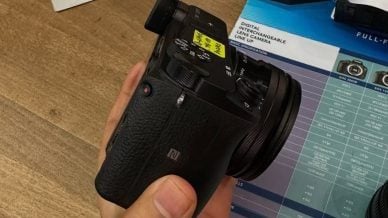 顾客租相机后失联！男子惊觉遭转卖至相机店