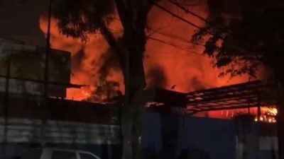 视频|槟城北海床垫制造厂火神造访  传出骇人爆炸声