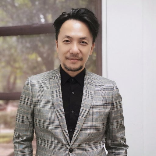 (5月5日见报) 焦点策划|特朗普执政百日 全球水深火热