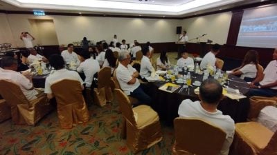 沙废金属再循环公会访乐爱之家 捐物资现款