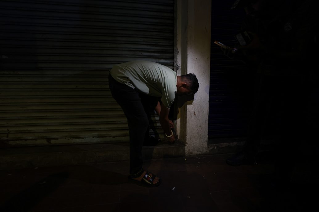 64名非法外劳在取缔行动中落网 2移民局官员因公受伤