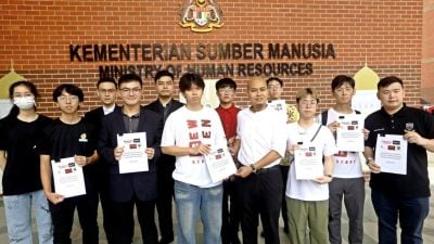 6学运组织呈备忘录   促改善毕业生就业