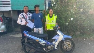 少年“翘孤轮”翻车受伤 警依情报逮捕