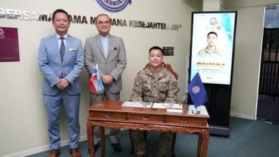 美使馆代表访沙东指挥区 加强双边合作交流