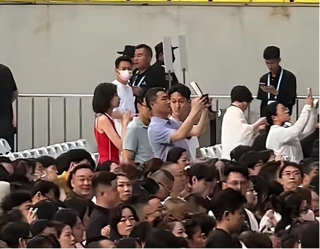 71岁赵雅芝传娶媳妇 38岁天菜儿子被爆秘婚