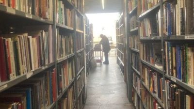 【我在美国加州逛书店】彭敬咏 / 出差到沙加缅度，我也逛书店