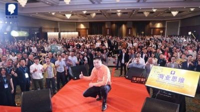 面对风暴 是选择合作，还是抵抗？