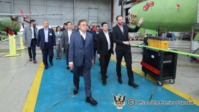 参观ATR 空中巴士公司  总理为婆航司铺路