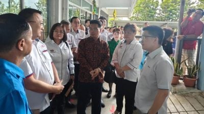 黄家和：6中华小学维修拨款  去年没给今年一定有