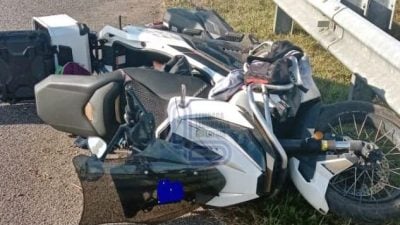 越野摩托车失控翻覆   骑士重伤不治身亡