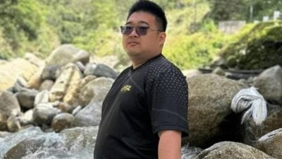 许勋耀：非花钱 . 砂出访招商 投资未来