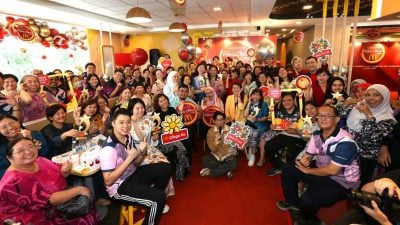 感谢教师无私奉献 大马麦当劳邀200教师共同欢庆