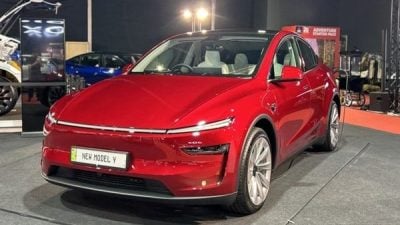 Tesla重返马来西亚车展　200辆车同步演绎灯光秀引爆全场