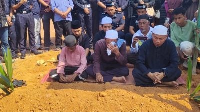 FRU警员阿克玛车祸死 父亲安华：在警队服务虽短暂 儿子是全家人的骄傲