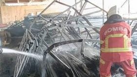 亚庇兴建中酒店突发火灾 浓烟蔓延邻近商业区幸无伤亡