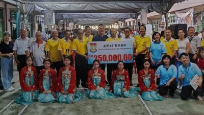 亚罗士打新民独中五一义卖会 筹款破25万令吉