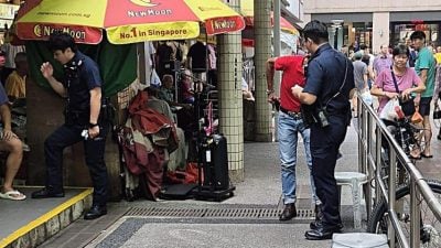 为阻阿叔抽烟起争执 食客烫伤手指报警