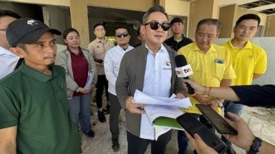 政府将依据合约与协议 . 指示发展商恢复建设